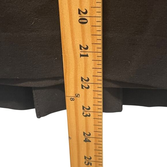 Ann Taylor Women’s Lined Black Pencil Skirt Knee Length Zipper Back Vent Size 8 - Picture 4 of 5